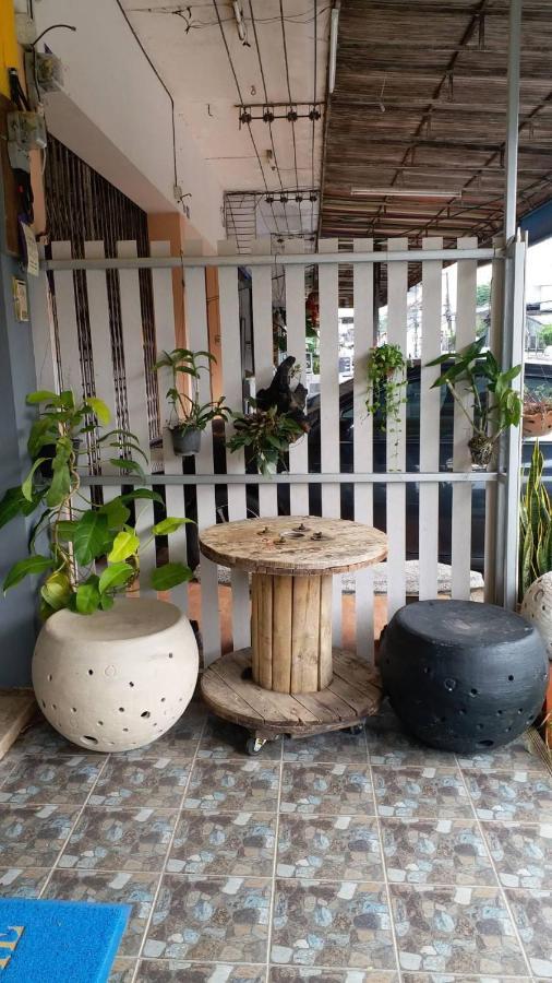 GATE 14 Inn Nakhon Phanom Bagian luar foto